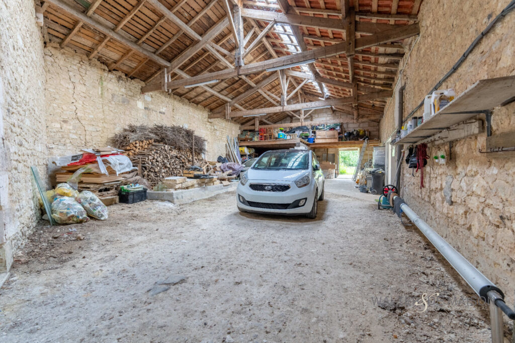 Maison 8 pièces chaniers 16