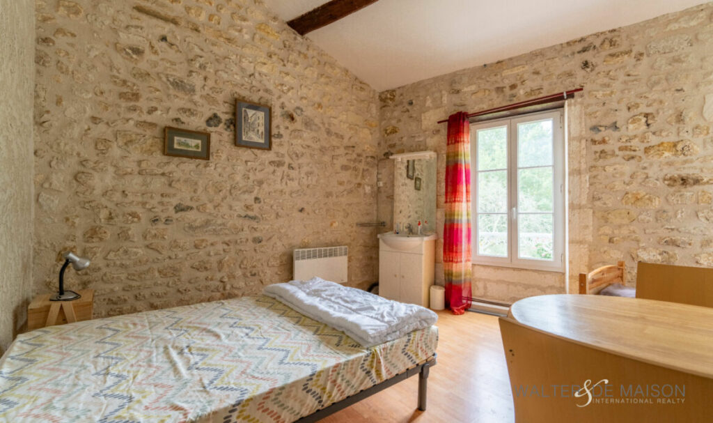Maison 8 pièces chaniers 8