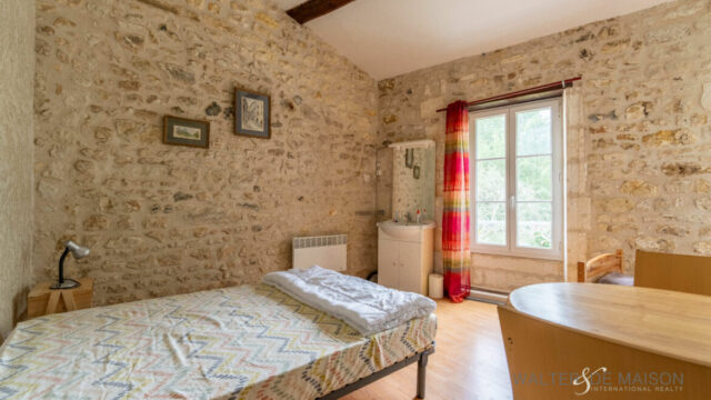 Maison 8 pièces chaniers 8