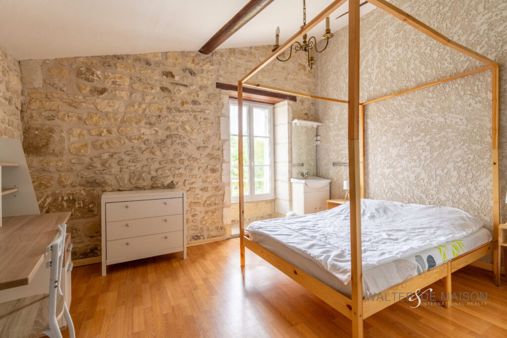 Maison 8 pièces chaniers 9