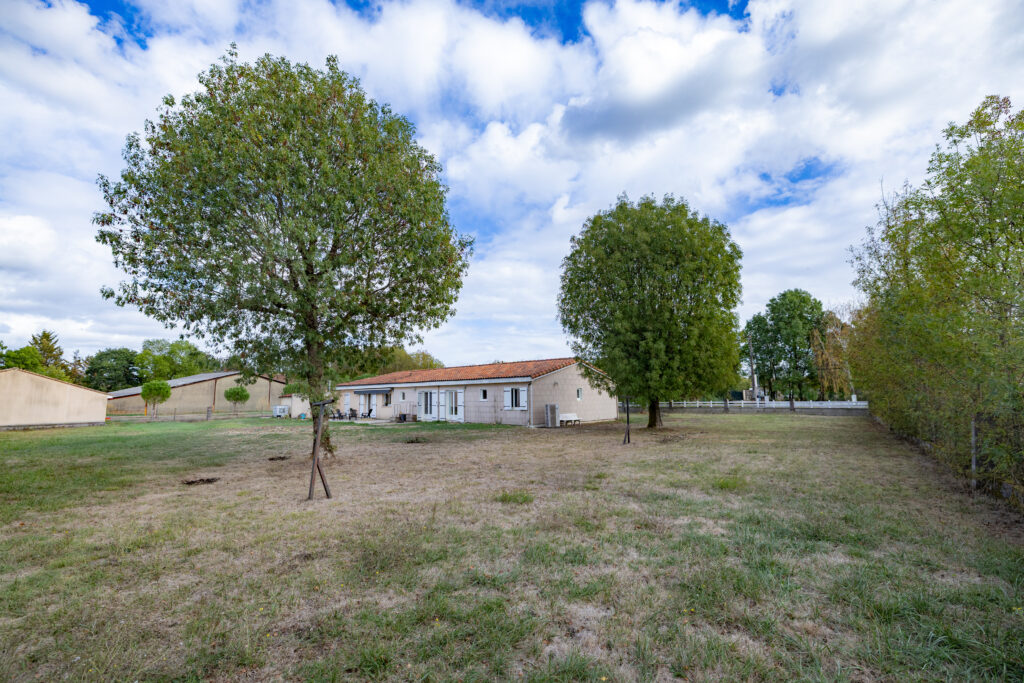 KF-Signature-005-maison-nercillac-by-Arnaud-Koncina